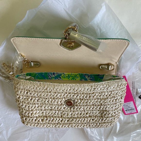 Lilly Pulitzer Crossbody Straw Clutch Botanical Green In a Flutter. - Picture 12 of 14